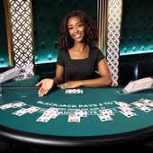 akk999 Online Gambling Platform — မြန်မာ ကစားသမားများ Slots နှင့် Casino ကစားနေသောမြင်ကွင်း